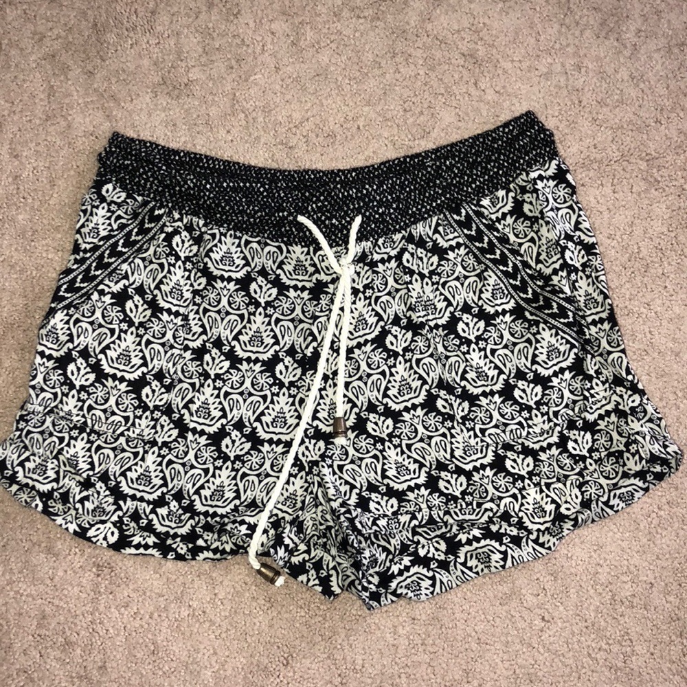 Cute print shorts size medium